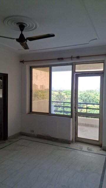 Room in 3.5 BHK Apartment at Park View Apartments Gurgaon, Sector 56 – for Rent
