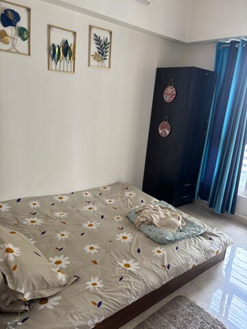 Bedroom in 2 BHK Apartment at Lodha Amara, Kolshet Road – for Rent