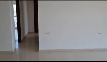 Room in 3 BHK Apartment at Vijay Khetan Krishna Residences, Andheri East – for Rent