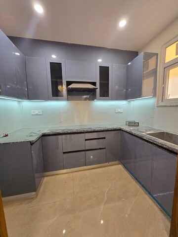 Furnished Amenities in 3 BHK Builder Floor at Palm Residency Chhatarpur, Chattarpur – for Rent