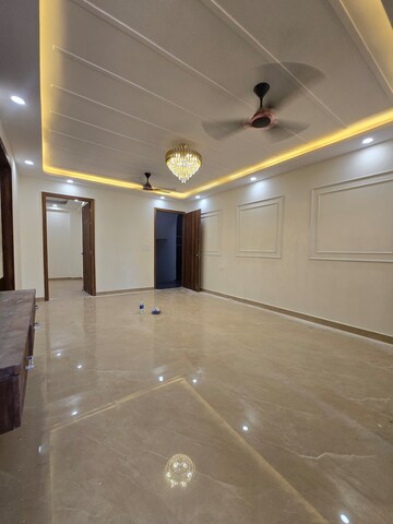 Staircase in 3 BHK Builder Floor at Palm Residency Chhatarpur, Chattarpur – for Rent