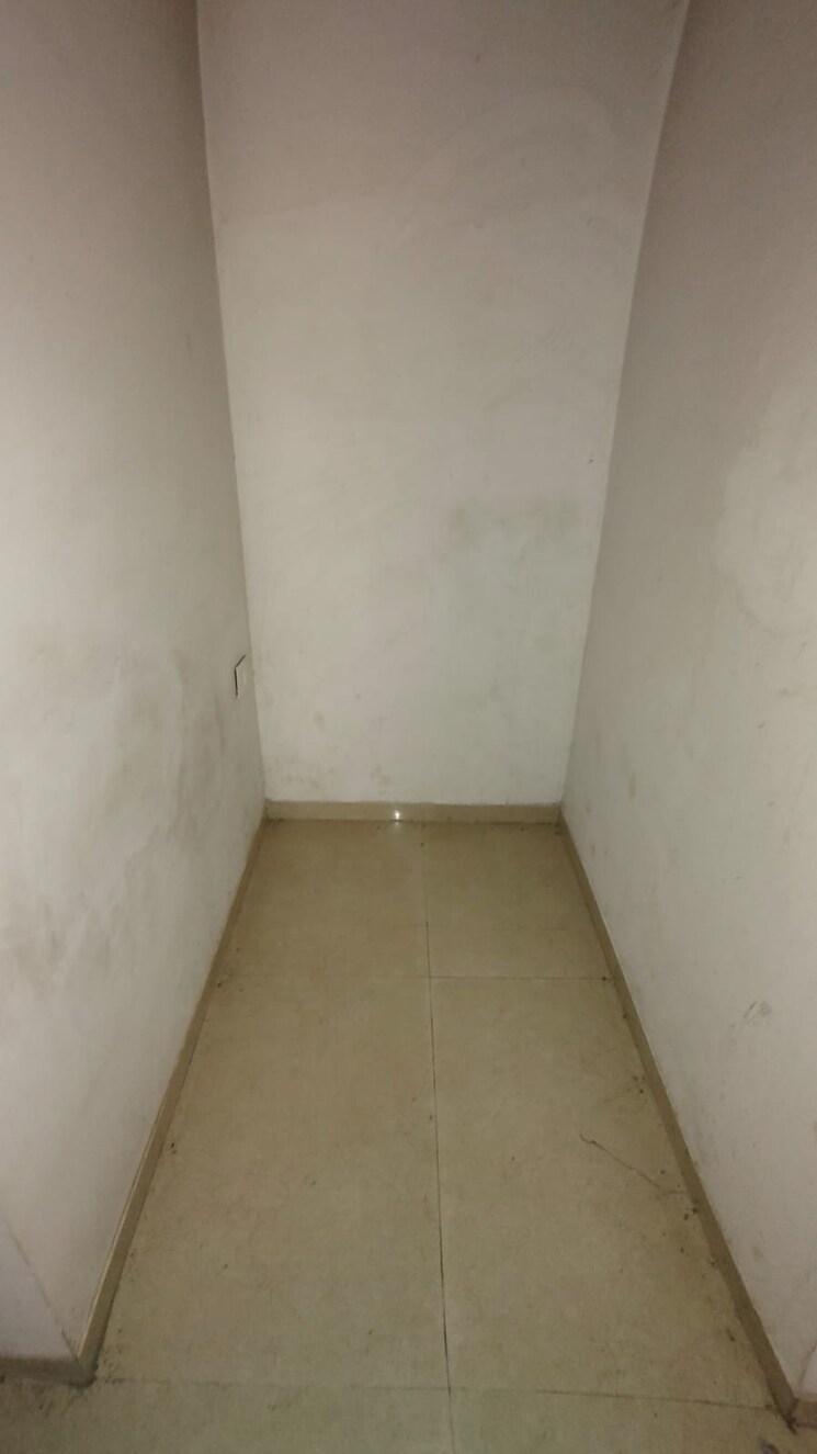 Room, dombivli east 2 Bedroom 728 Sq.Ft. Apartment In Dombivli East Thane 9060538