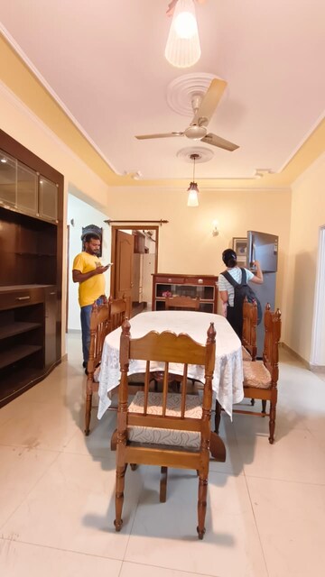 Bedroom in 3.5 BHK Apartment at Park Royal Apartment, Sector 56 – for Rent
