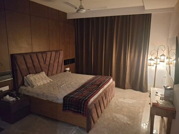 Bedroom in 1 BHK Builder Floor at Sector 7 – for Rent