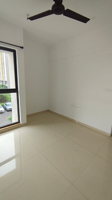Room in 2 BHK Apartment at Lodha Palava Marvella A H, Dombivli East – for Rent