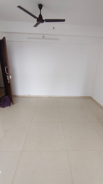 Room in 2 BHK Apartment at Lodha Palava Marvella A H, Dombivli East – for Rent