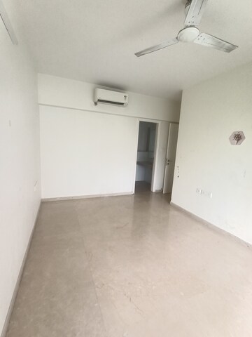 Room in 2 BHK Apartment at Godrej The Trees, Vikhroli East – for Rent