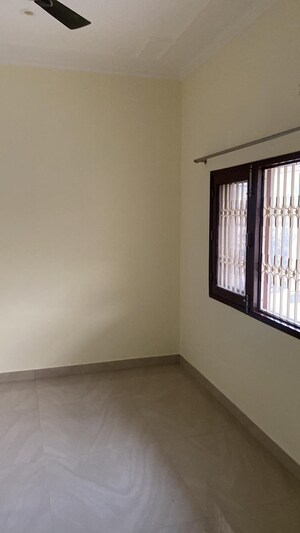 Room in 2 BHK Apartment at Gardenia Square I, Dundahera – for Sale
