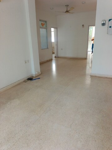 Room in 2.5 BHK Builder Floor at Orchid Island, Sector 51 – for Sale
