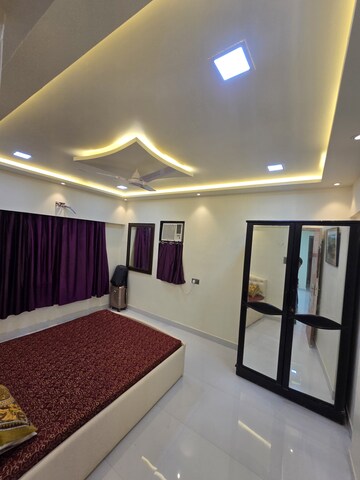 Team Area in 2 BHK Apartment at Ashok Nagar Complex, Andheri East – for Sale