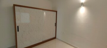 Room in 3 BHK Apartment at Prestige Beverly Hills, Kokapet – for Rent