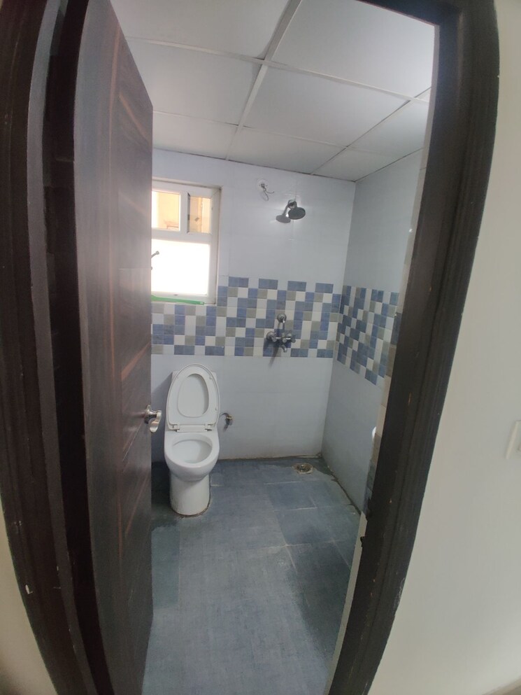 Bathroom, proview-officer-city-2 2 Bedroom 1090 Sq.Ft. Apartment In Raj Nagar Extension Ghaziabad 9060647