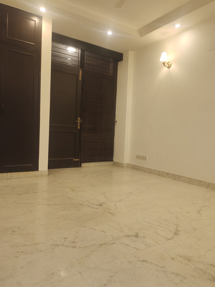 undefined, greater kailash i 3 Bedroom 2500 Sq.Ft. Builder Floor In Greater Kailash I Delhi 9060677