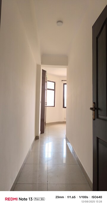 Building Lobby in 3 BHK Apartment at Shiv Shakti Apartments Gurgaon, Sector 54 – for Rent