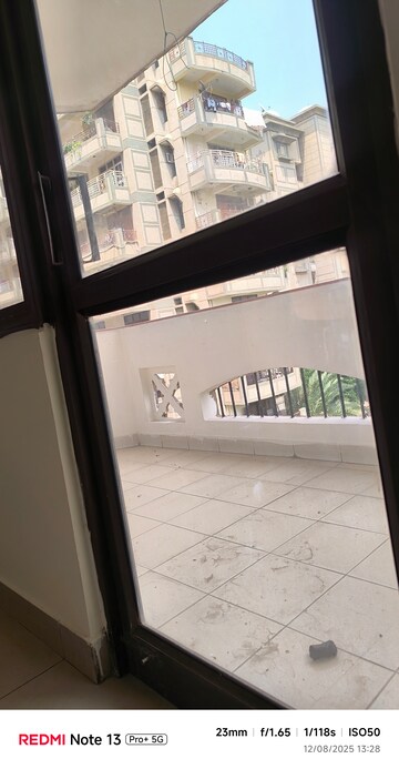 Balcony in 3 BHK Apartment at Shiv Shakti Apartments Gurgaon, Sector 54 – for Rent
