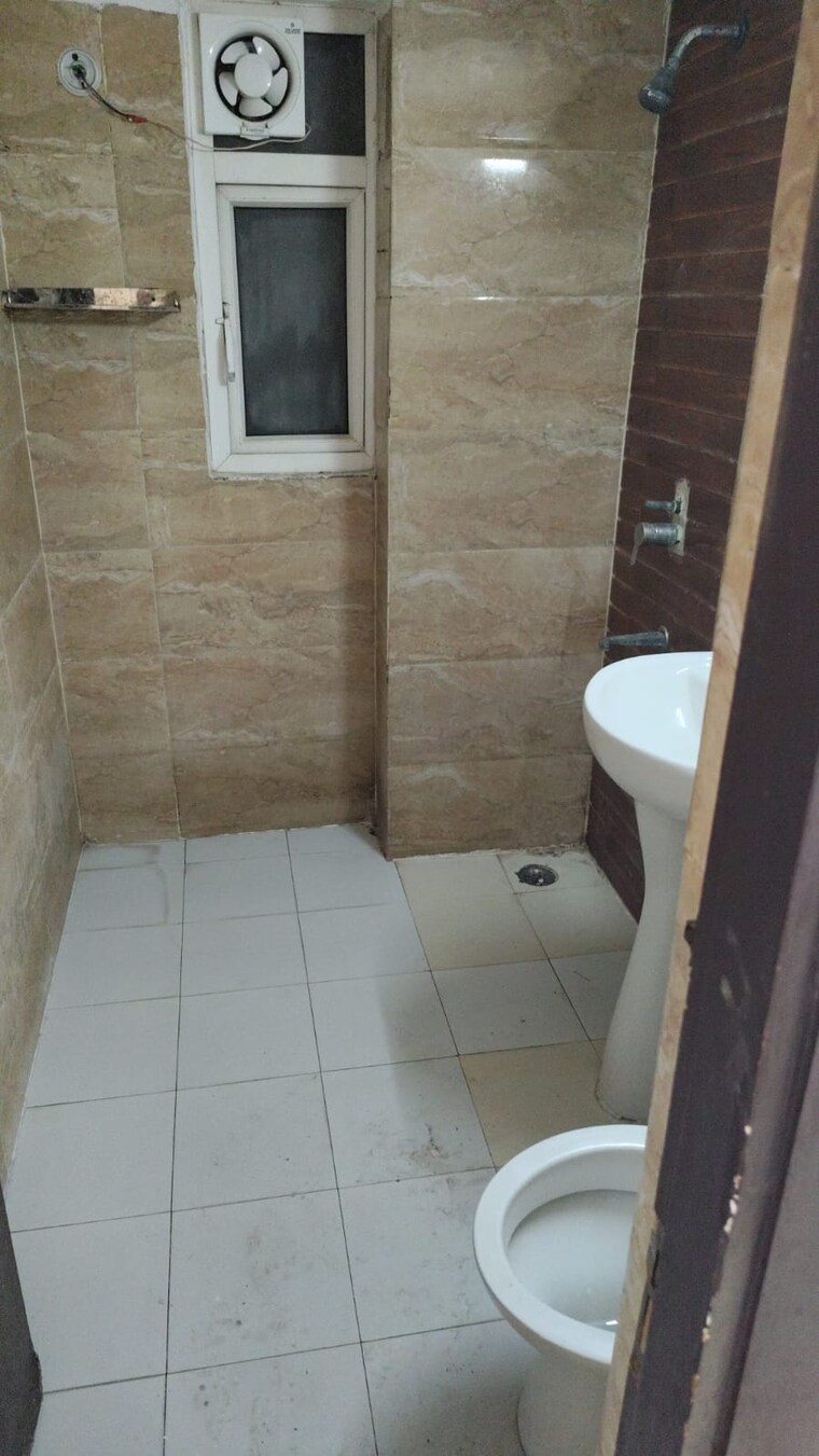 Bathroom, ascent-savy-ville-de 2.5 Bedroom 1108 Sq.Ft. Apartment In Raj Nagar Extension Ghaziabad 9060713