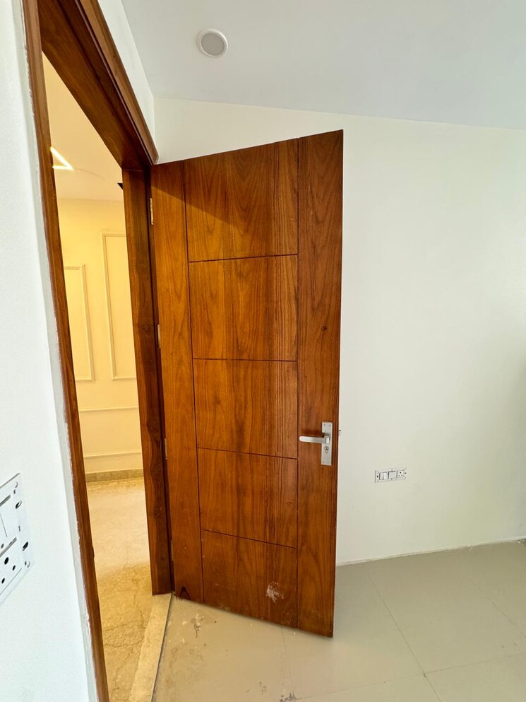 undefined, sector 45 3 Bedroom 263 Sq.Yd. Builder Floor In Sector 45 Gurgaon 9060709