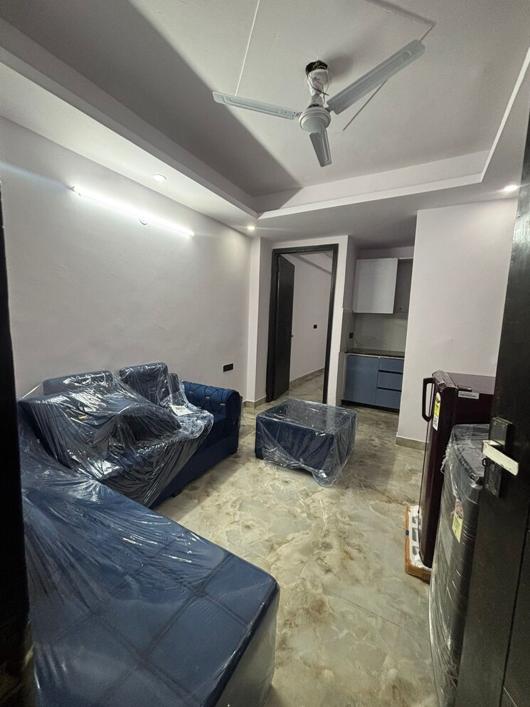  Parking, paryavaran complex 1 Bedroom 450 Sq.Ft. Builder Floor In Paryavaran Complex Delhi 9060801