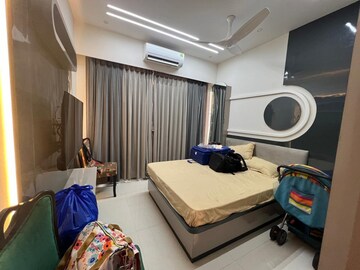 Team Area in 3 BHK Apartment at Abhiraj Apartment, Seawoods Sector 50 – for Sale