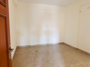 Room in 3 BHK Apartment at Aditya Empress Towers, Shaikpet – for Sale