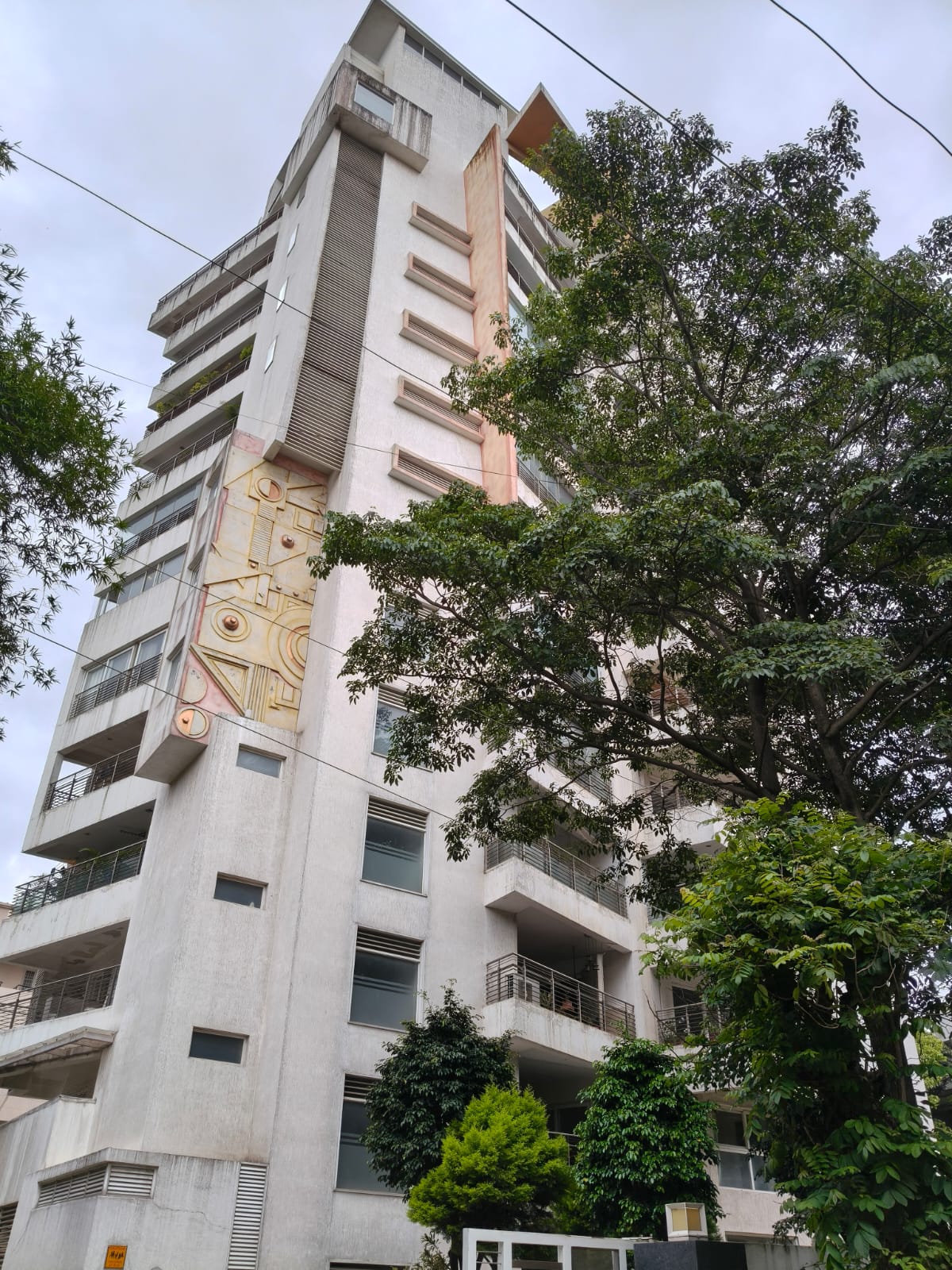 3 BHK + Pooja Room,Servant Room,Study Room,Extra Room Apartment For Rent in Hiro Towers