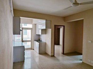 Room in 3 BHK Apartment at DLF Regal Gardens, Sector 90 – for Sale