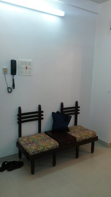 Living Room in 1 BHK Apartment at Hormuzd Apartment Malabar Hill, Malabar Hill – for Rent