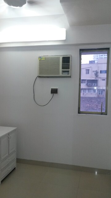 Room in 1 BHK Apartment at Hormuzd Apartment Malabar Hill, Malabar Hill – for Rent
