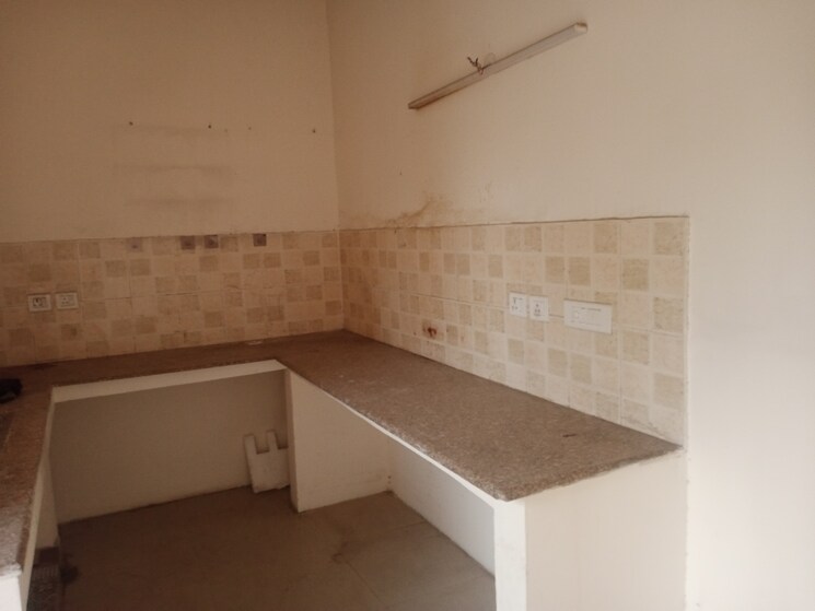 Kitchen, sidhartha-ncr-one 3.5 Bedroom 2070 Sq.Ft. Apartment In Sector 95 Gurgaon 9060912