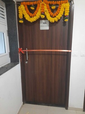 Furnished Amenities in 2 BHK Apartment at Ram Chintamani Apartment, Dombivli East – for Sale