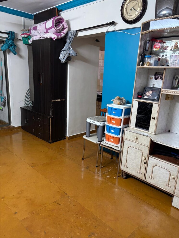 Room, brahmand-phase-8 1 Bedroom 420 Sq.Ft. Apartment In Brahmand Thane 9060893