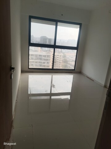 Room in 5 BHK Apartment at Majestique Signature Towers, Balewadi – for Sale