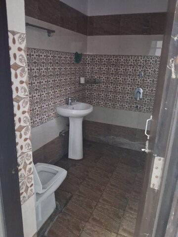 Bathroom in 2 BHK Builder Floor at Chandigarh Road – for Rent