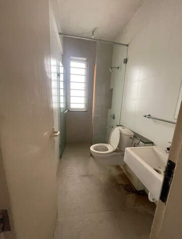 Bathroom in 3 BHK Apartment at Sheth Vasant Lawns, Laxmi Nagar – for Sale