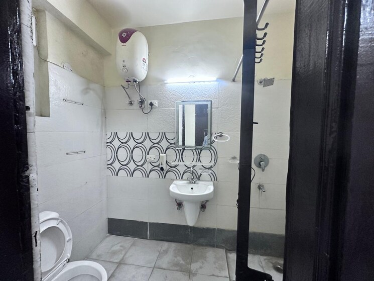 Bathroom, aig-park-avenue 2 Bedroom 935 Sq.Ft. Apartment In Sector 4 Greater Noida Greater Noida 9060950