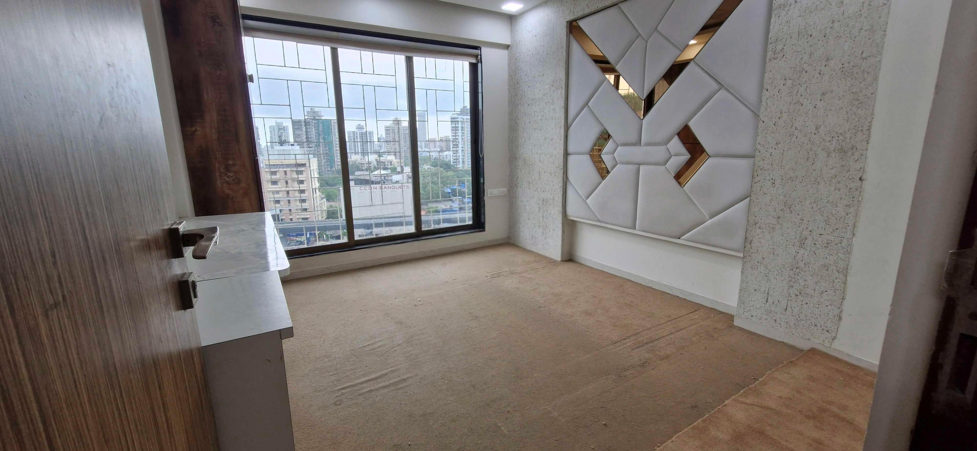 2 BHK + Servant Room Apartment For Rent in Lashkaria Empress