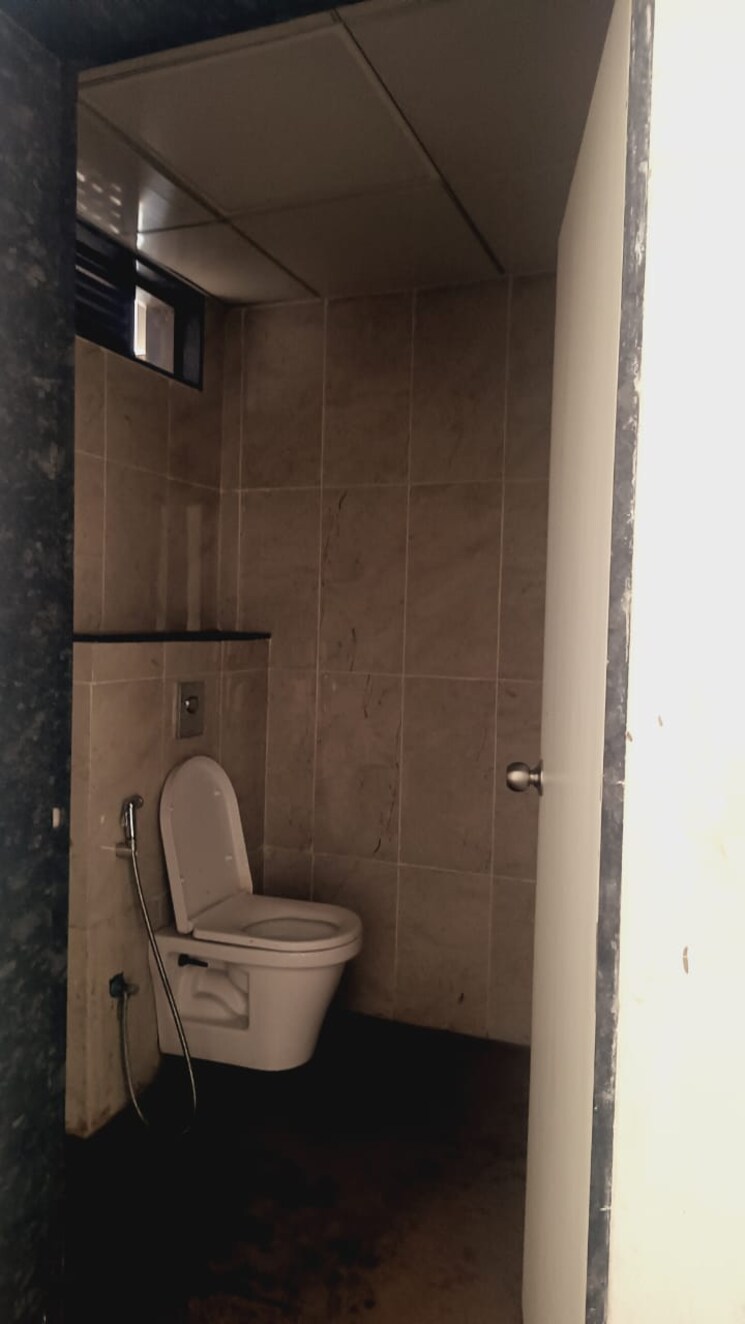 Bathroom, amar-tech-park Commercial Showroom 1000 Sq.Ft. In Balewadi Pune 9060948