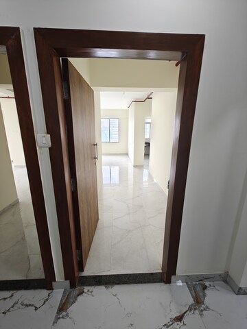 Room in 1 BHK Apartment at Grant Road – for Sale