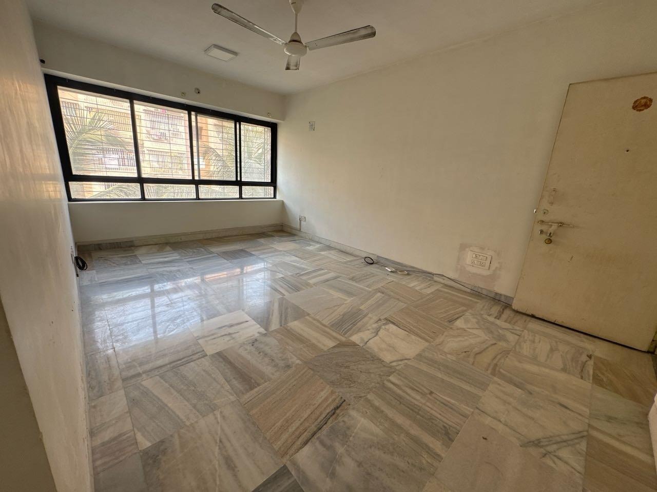 2 BHK Apartment For Rent in Dn Nagar Andheri West