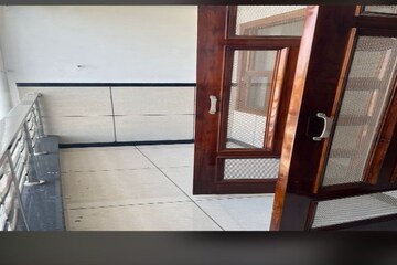 Balcony in 4 BHK Builder Floor at Sector 23 Dwarka – for Rent