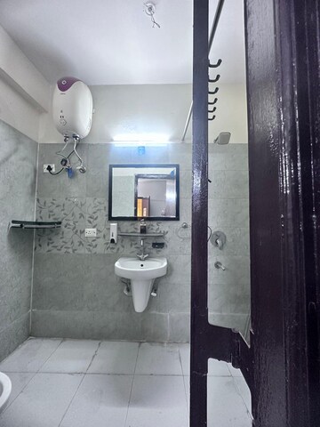 Bathroom in 2.5 BHK Apartment at Aarcity Regency Park, Sector 16c Greater Noida – for Rent