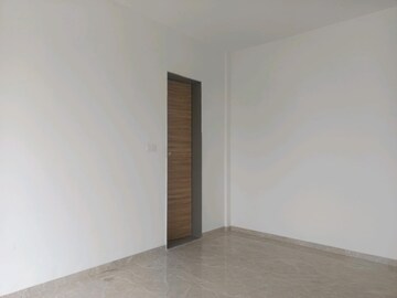 Room in 3.5 BHK Apartment at Kundan Presidia, Nibm Road – for Rent