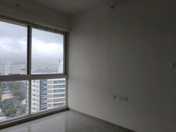 Room in 3.5 BHK Apartment at Kundan Presidia, Nibm Road – for Rent