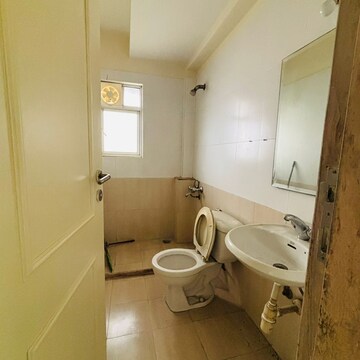 Bathroom in 1 BHK Apartment at Hiranandani Estate Silverlink, Hiranandani Estate – for Rent