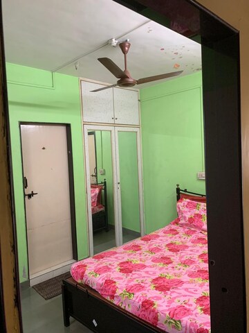 Master Bedroom in 2 BHK Apartment at Vriddhi Padma Madhav, Dahanukar Colony – for Rent