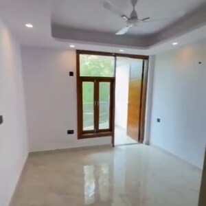 Room in 2 BHK Builder Floor at Vasant Kunj – for Sale