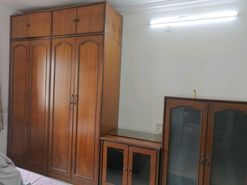 Bedroom in 2 BHK Apartment at Lokhandwala Complex, Andheri West – for Rent