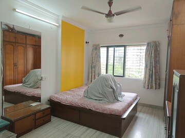 Bedroom in 2 BHK Apartment at Lokhandwala Complex, Andheri West – for Rent