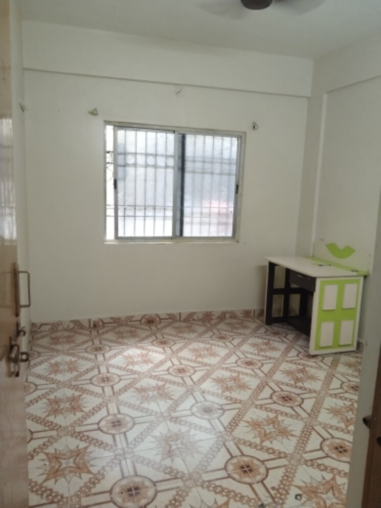 Room, jagrut-chs 1 Bedroom 700 Sq.Ft. Apartment In Gokhalenagar Pune 9061075