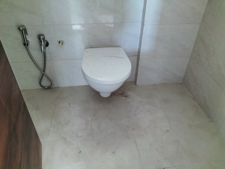 Bathroom, dgs-sheetal-tapovan 1 Bedroom 419 Sq.Ft. Apartment In Malad East Mumbai 9061082